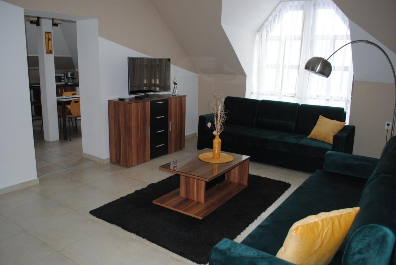 Dog Friendly Dom, Apartamenty Wichrowe Wzgorza Z Basenem Brenna Ustroń Exterior foto