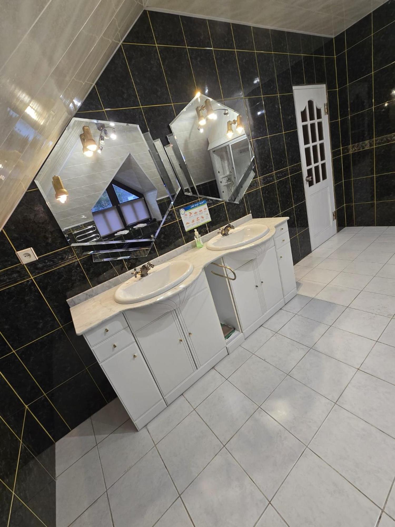 Dog Friendly Dom, Apartamenty Wichrowe Wzgorza Z Basenem Brenna Ustroń Exterior foto